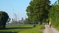 Wir nähern uns dem letzten aktiven Stahlwerk des Ruhrgebietes, das flächenmäßig sogar das größte Europas ist