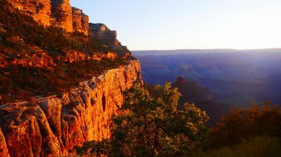 Die Sonne geht auf am Grand Canyon - wir beginnen den Abstieg ...
